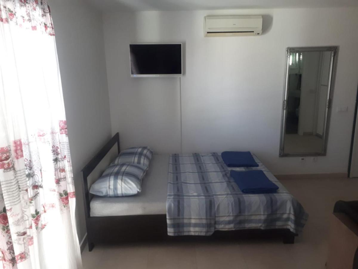 Studio Apartman Labrador 沃迪切 外观 照片